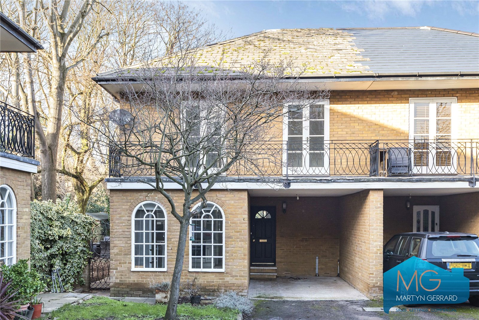 3 bedroom Semi-Detached House to rent - Martyn Gerrard