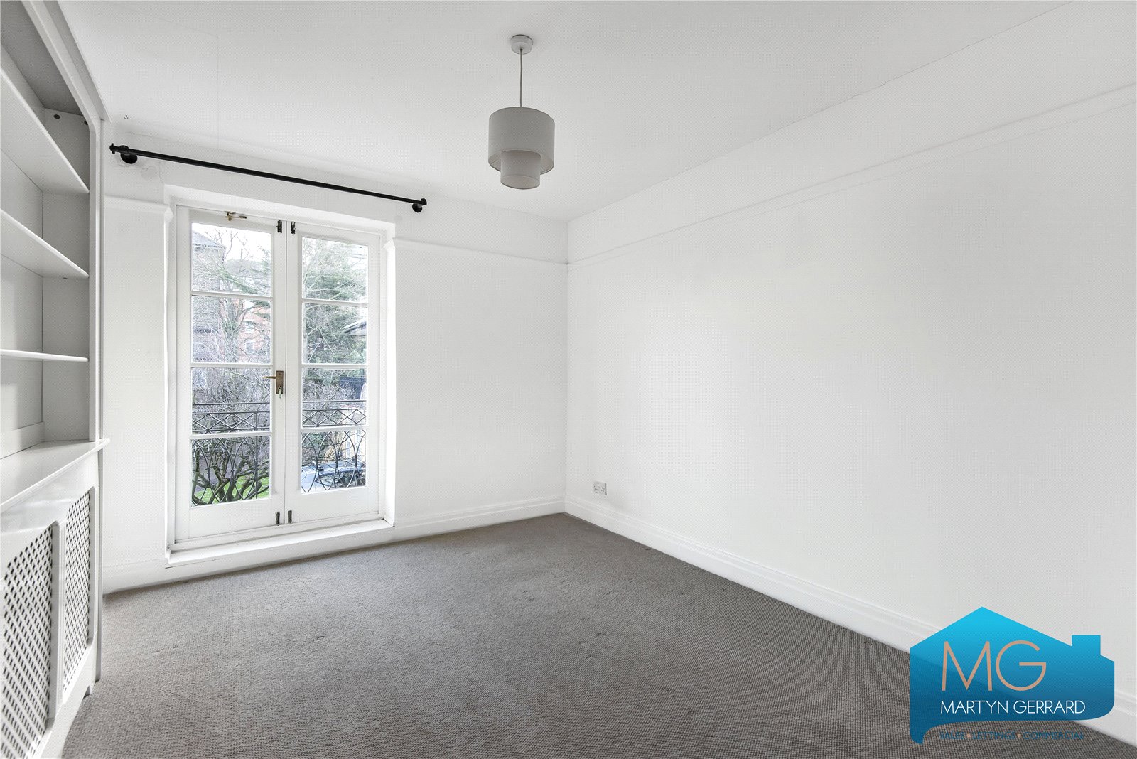 Haringey Park, Crouch End, London, N8+  - Martyn Gerrard
