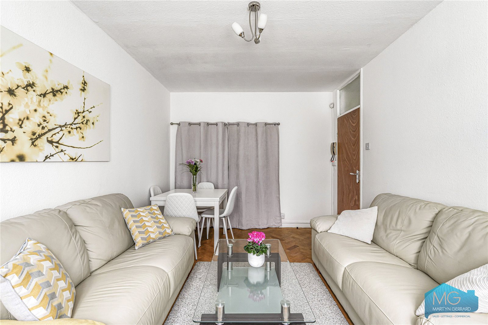 1 bedroom Apartment for sale - Martyn Gerrard