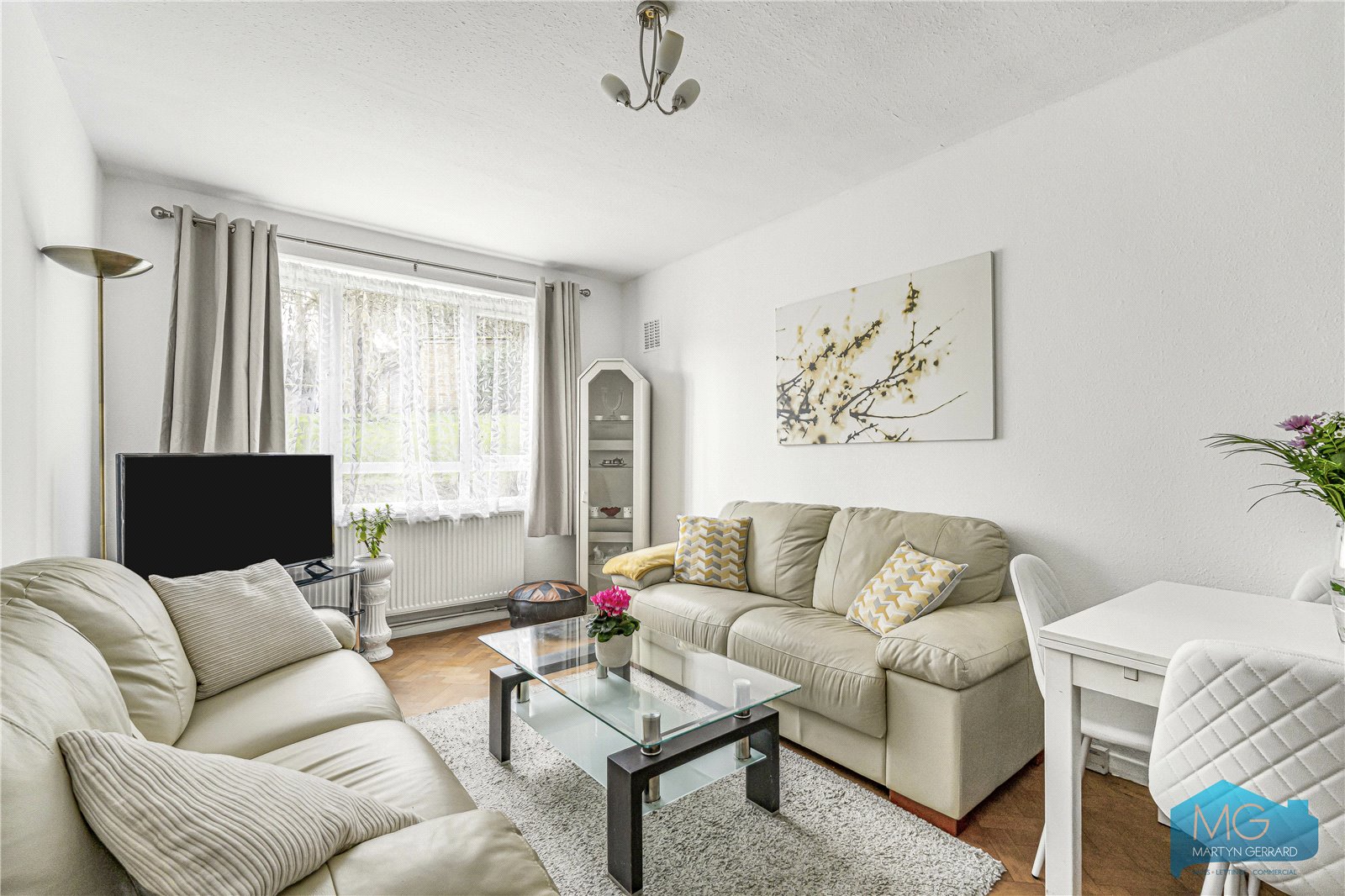 Crescent Road, Crouch End, London, N8+  - Martyn Gerrard