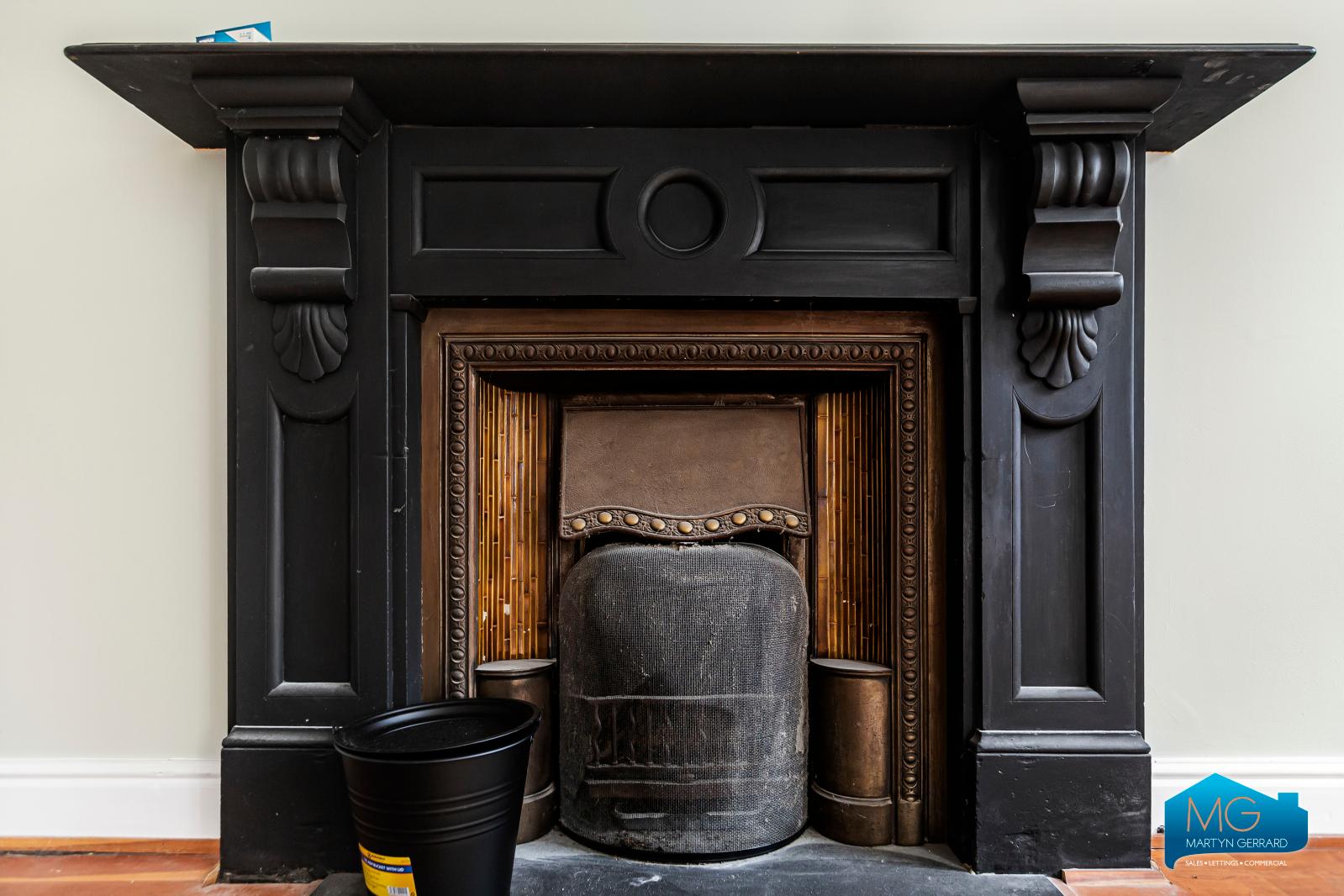 2 bedroom Apartment to rent - Martyn Gerrard