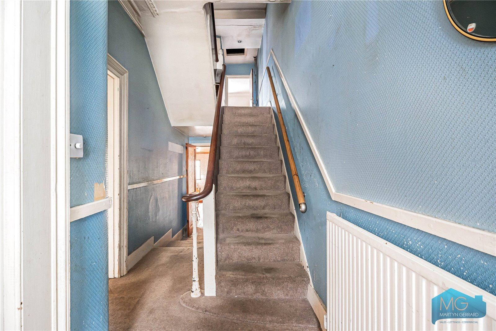 6 bedroom Terraced House for sale - Martyn Gerrard