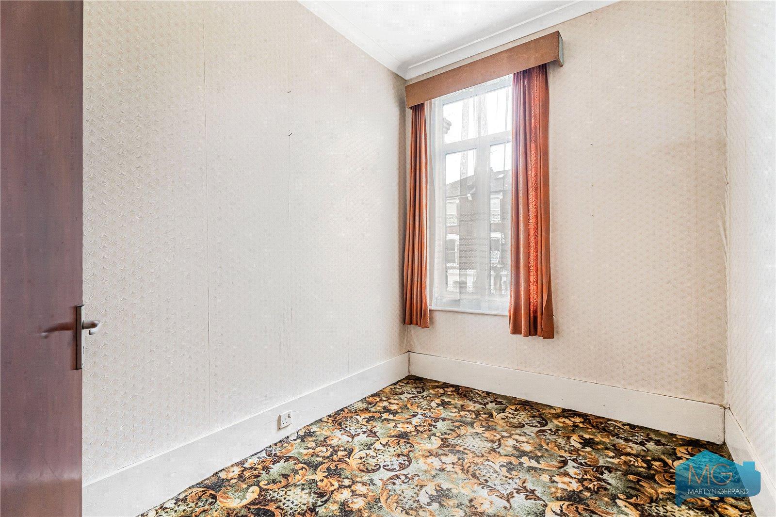 6 bedroom Terraced House for sale - Martyn Gerrard
