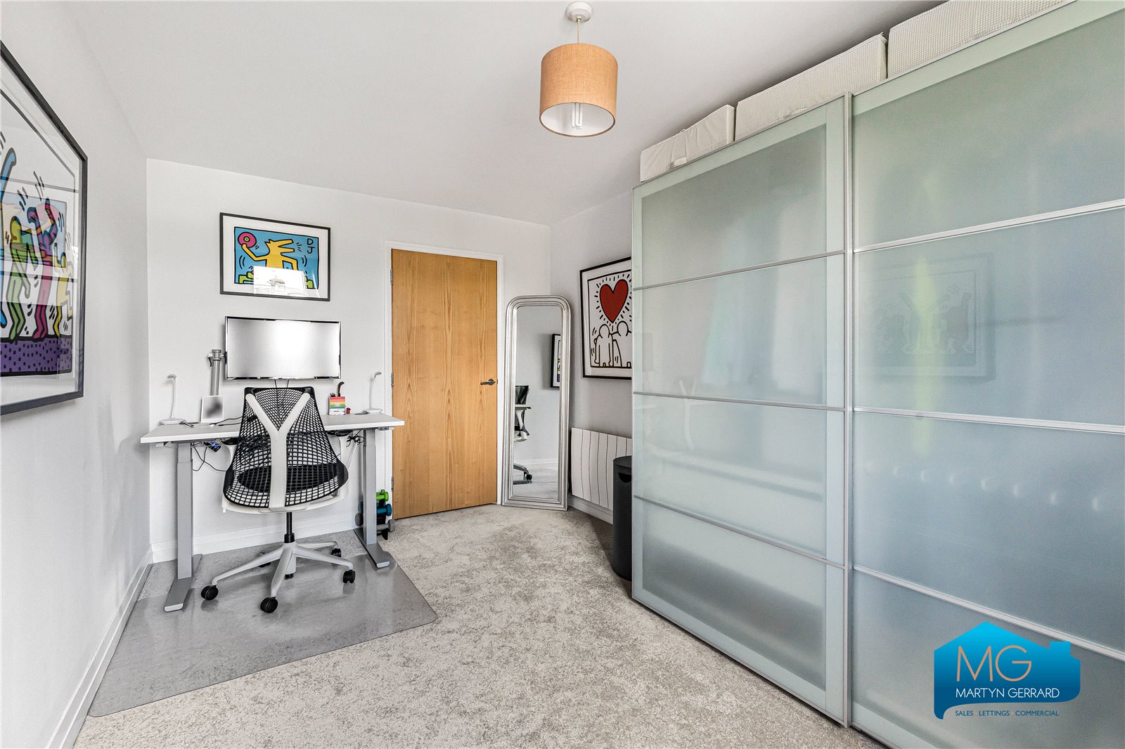 2 bedroom Apartment to rent - Martyn Gerrard