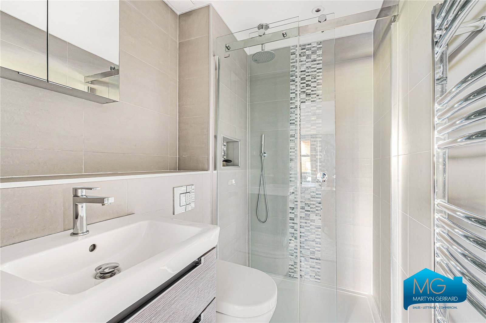 2 bedroom Apartment to rent - Martyn Gerrard