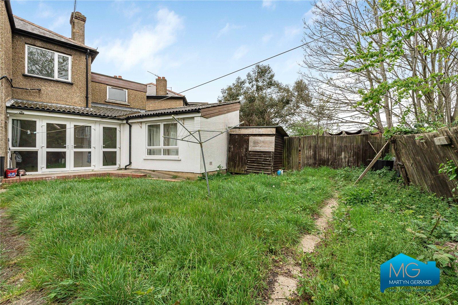 6 bedroom End of Terrace House to rent - Martyn Gerrard