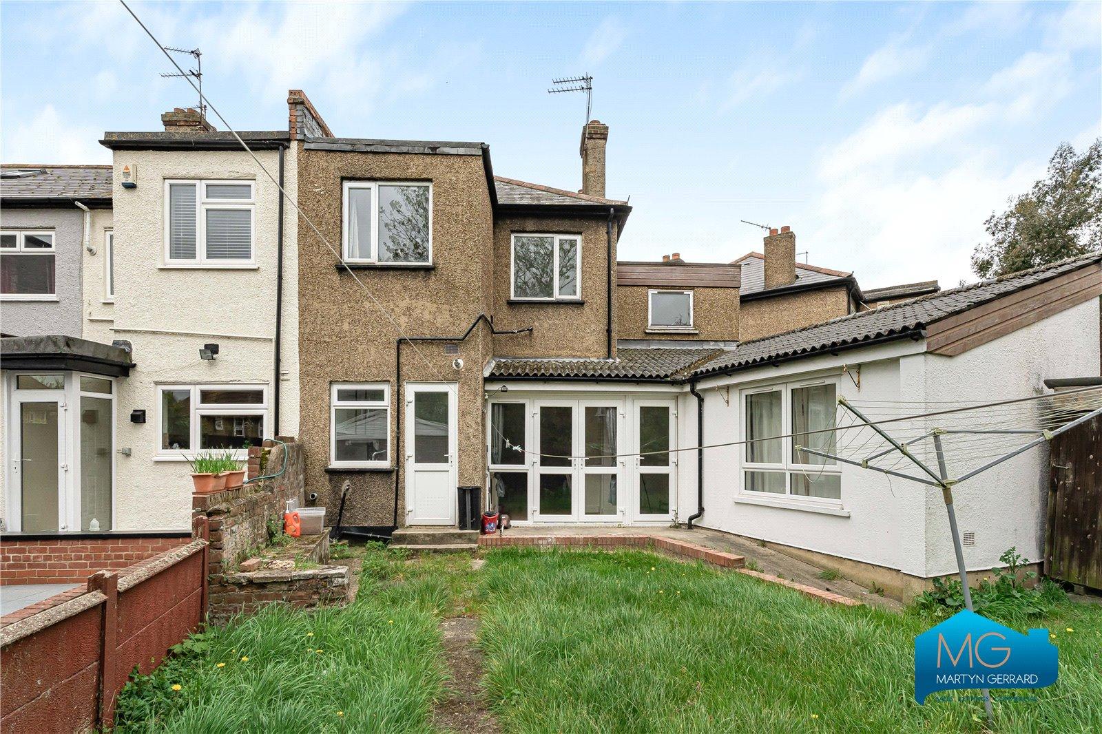 6 bedroom End of Terrace House to rent - Martyn Gerrard