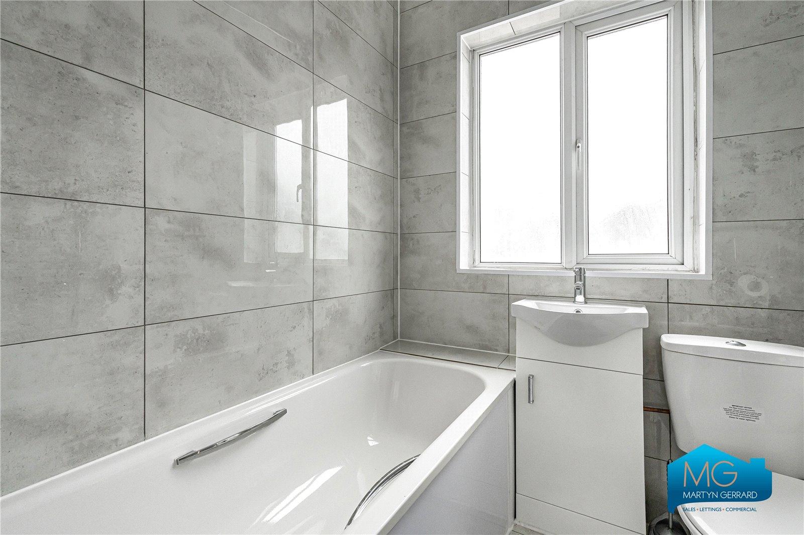 6 bedroom End of Terrace House to rent - Martyn Gerrard