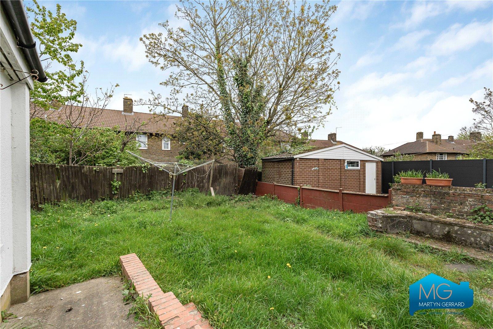 6 bedroom End of Terrace House to rent - Martyn Gerrard
