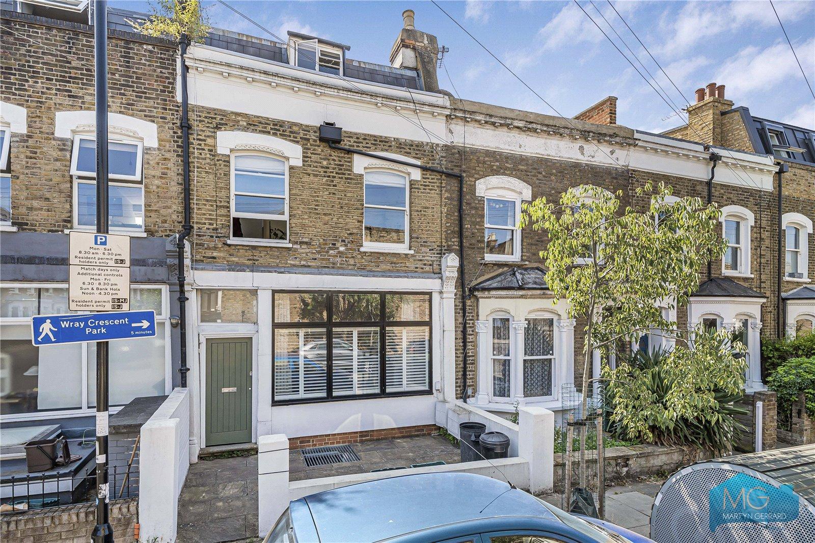 3 bedroom Apartment for sale - Martyn Gerrard