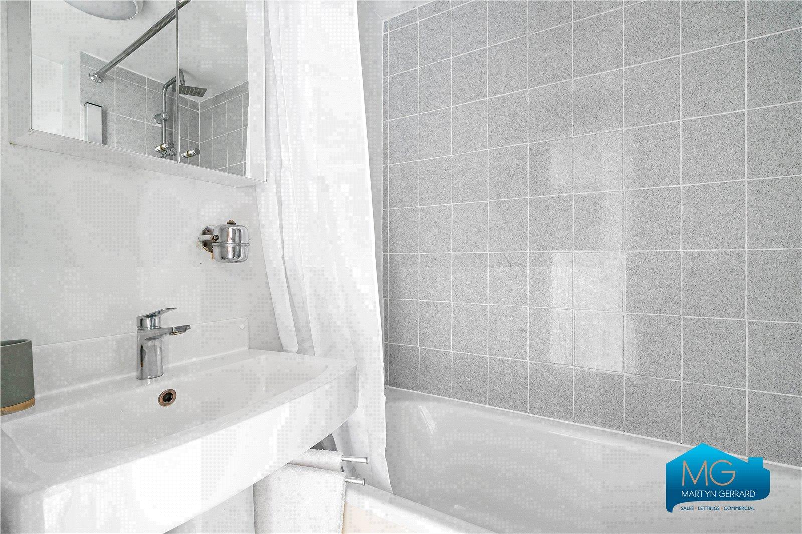 1 bedroom Apartment to rent - Martyn Gerrard