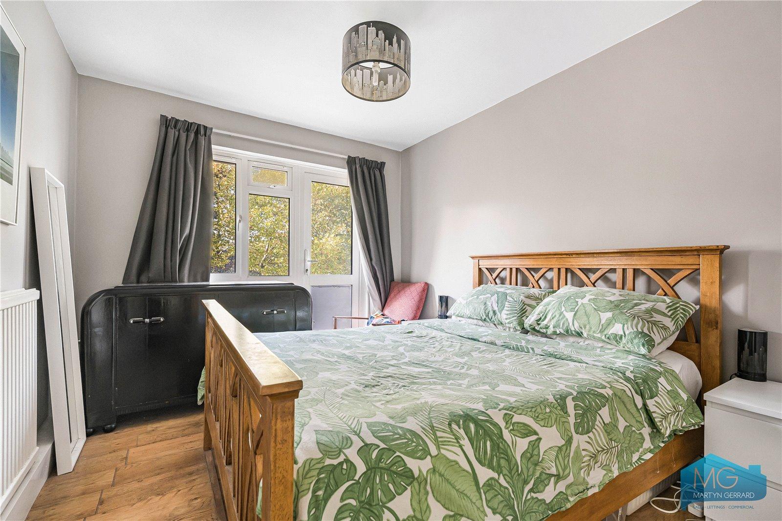 2 bedroom Apartment for sale - Martyn Gerrard