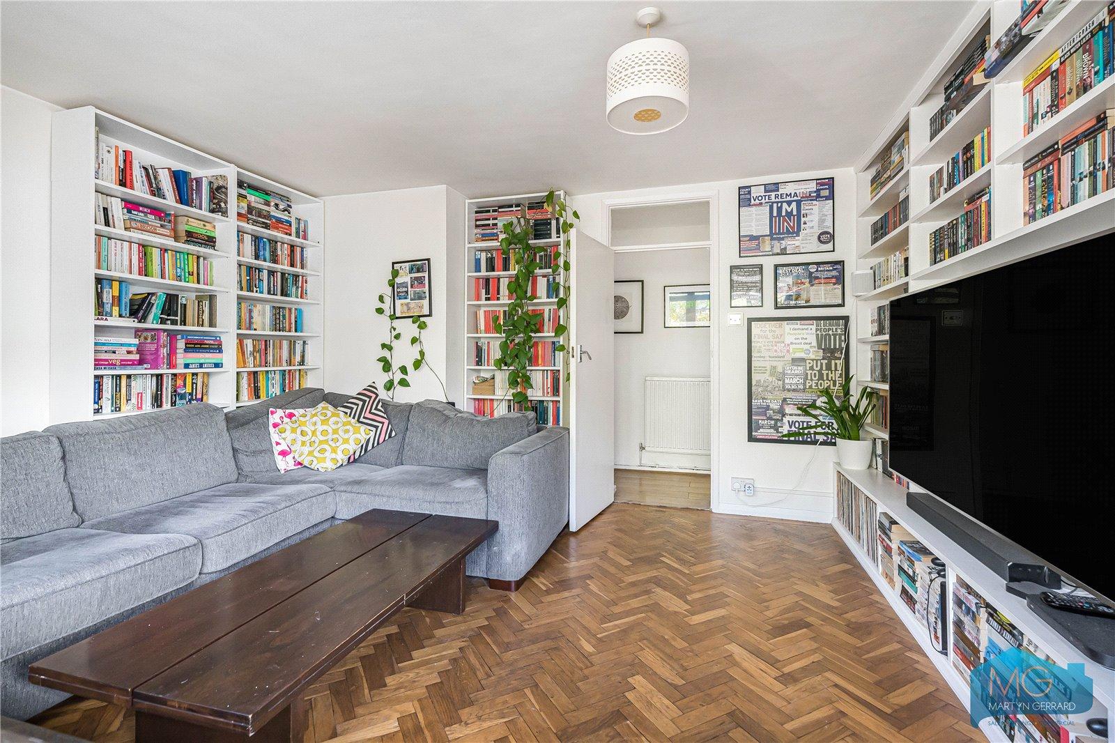 2 bedroom Apartment for sale - Martyn Gerrard