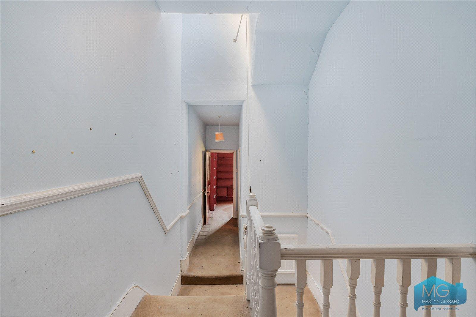 4 bedroom Terraced House for sale - Martyn Gerrard