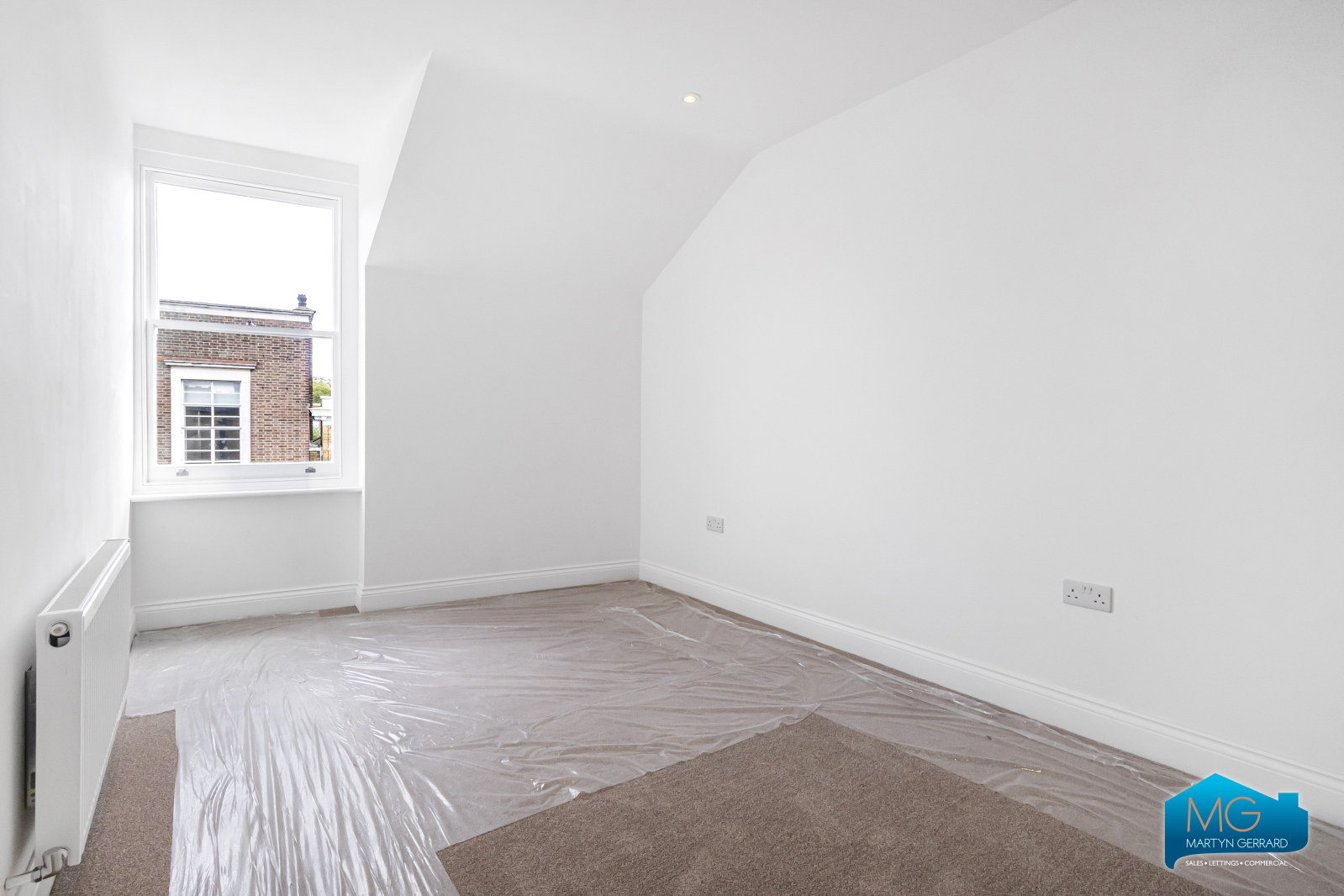 4 bedroom Apartment to rent - Martyn Gerrard
