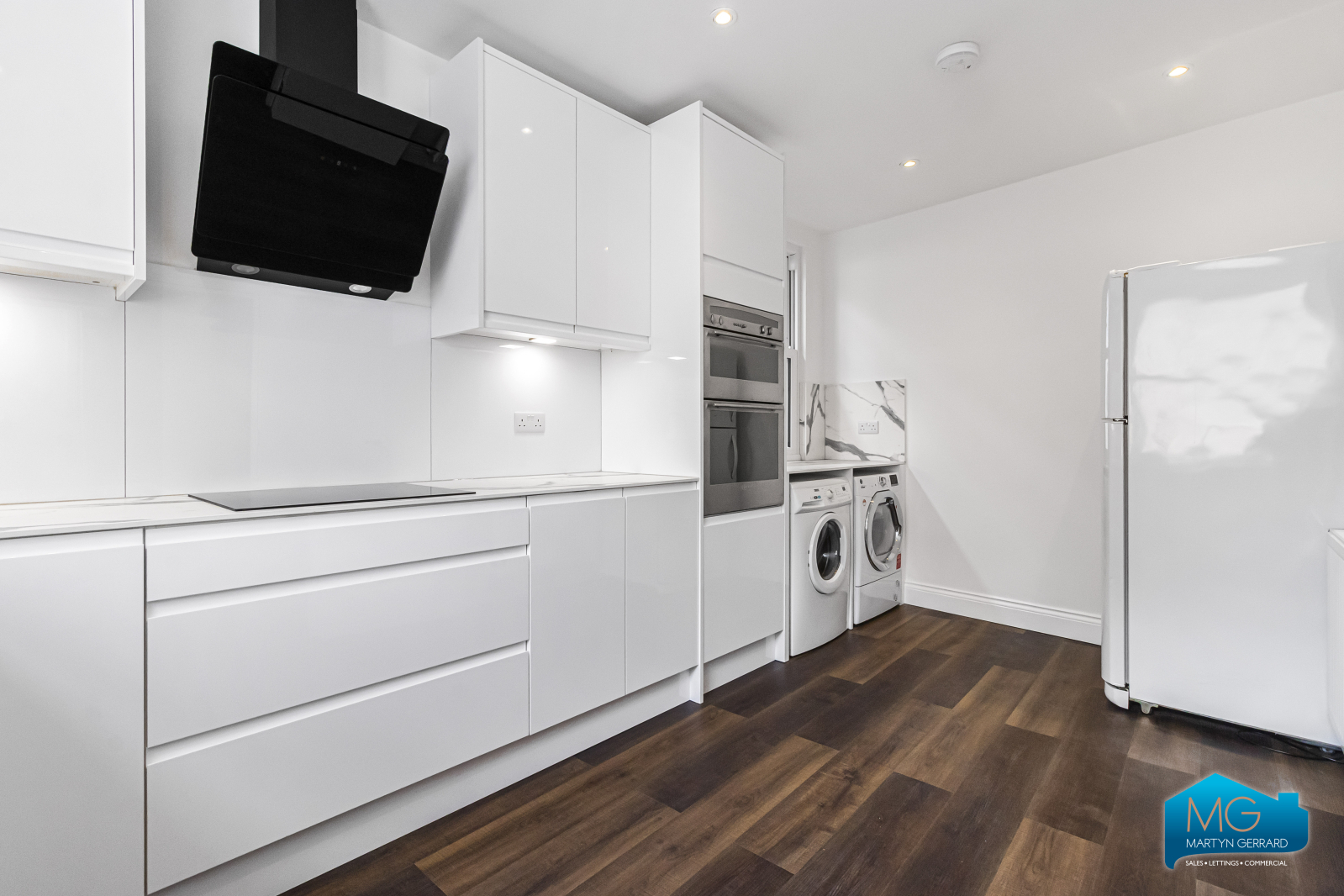 4 bedroom Apartment to rent - Martyn Gerrard