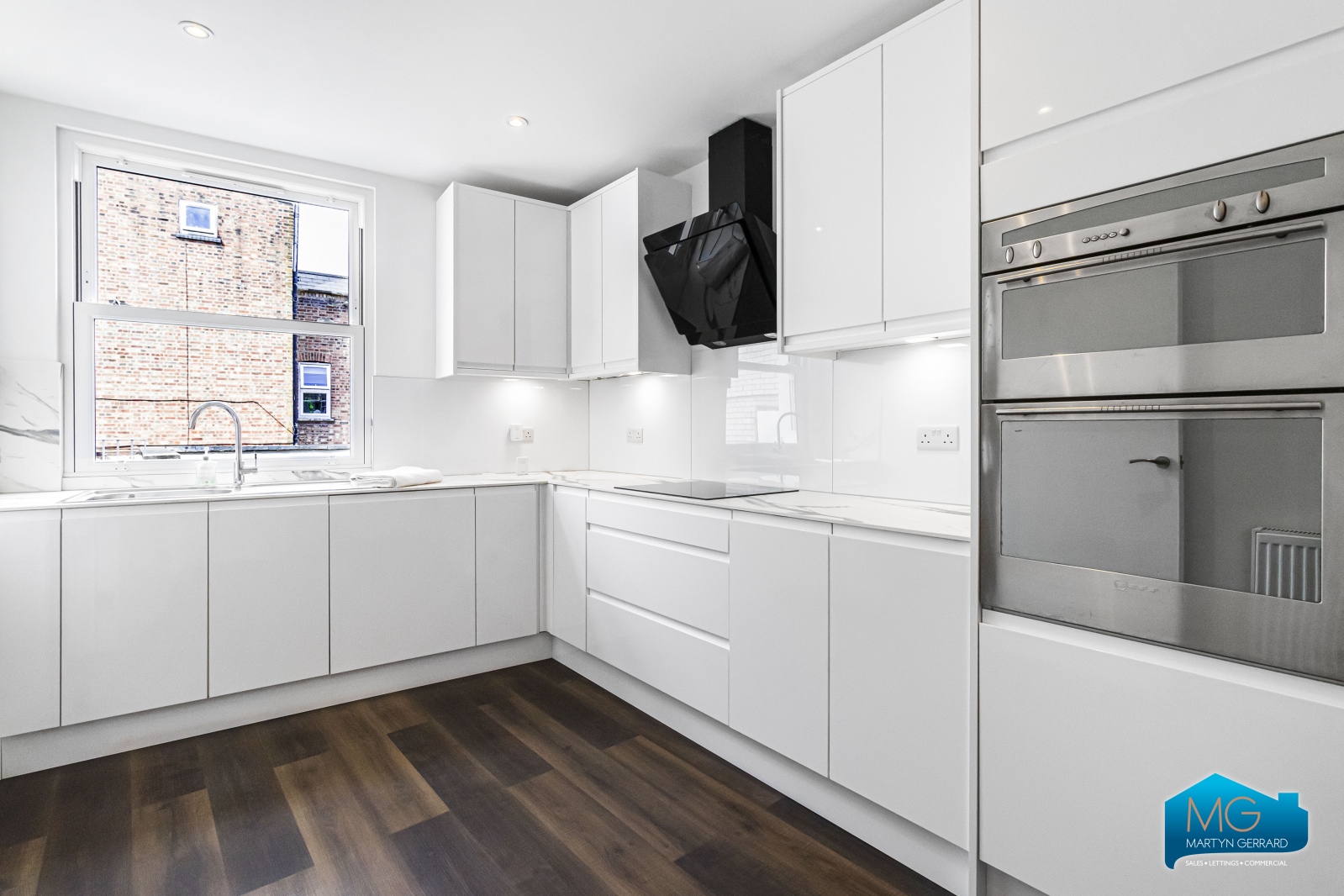 The Broadway, Crouch End, London, N8+  - Martyn Gerrard