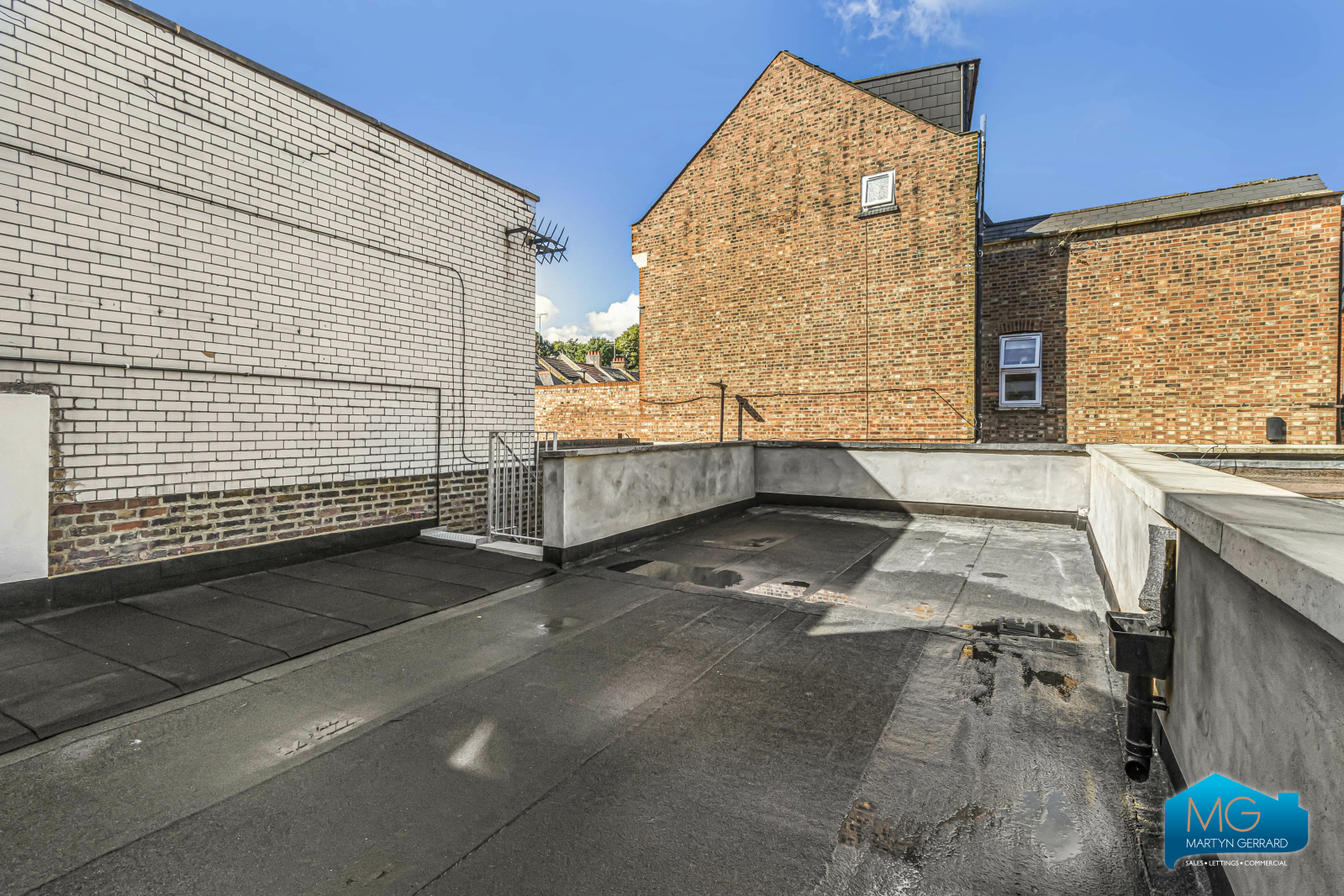 4 bedroom Apartment to rent - Martyn Gerrard