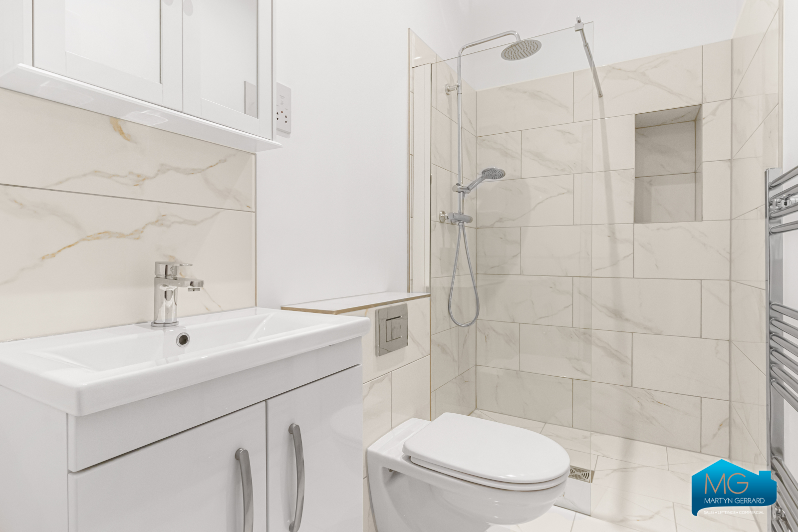 The Broadway, Crouch End, London, N8+  - Martyn Gerrard