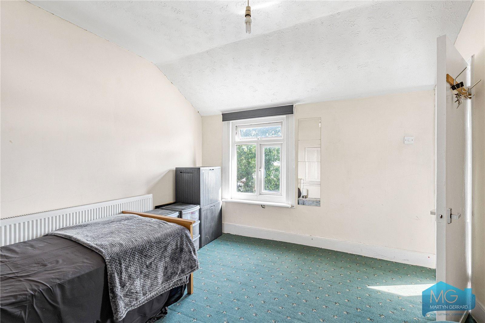 4 bedroom Terraced House for sale - Martyn Gerrard