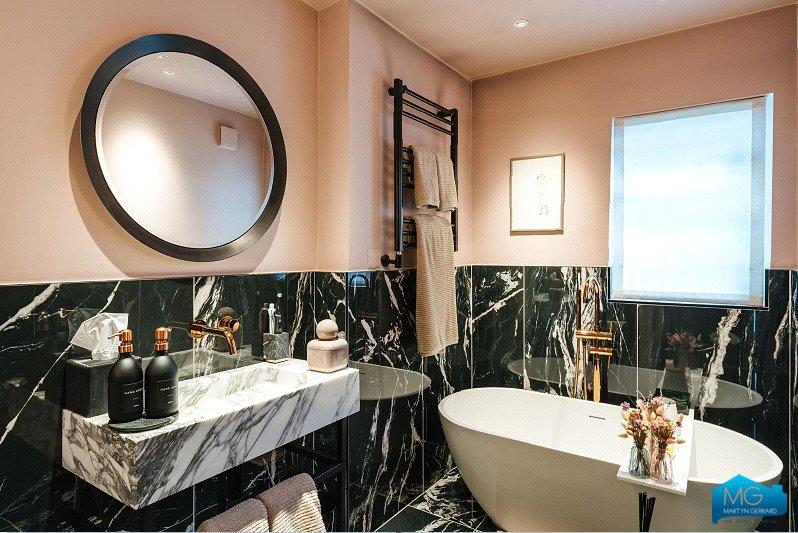 1 bedroom Apartment to rent - Martyn Gerrard