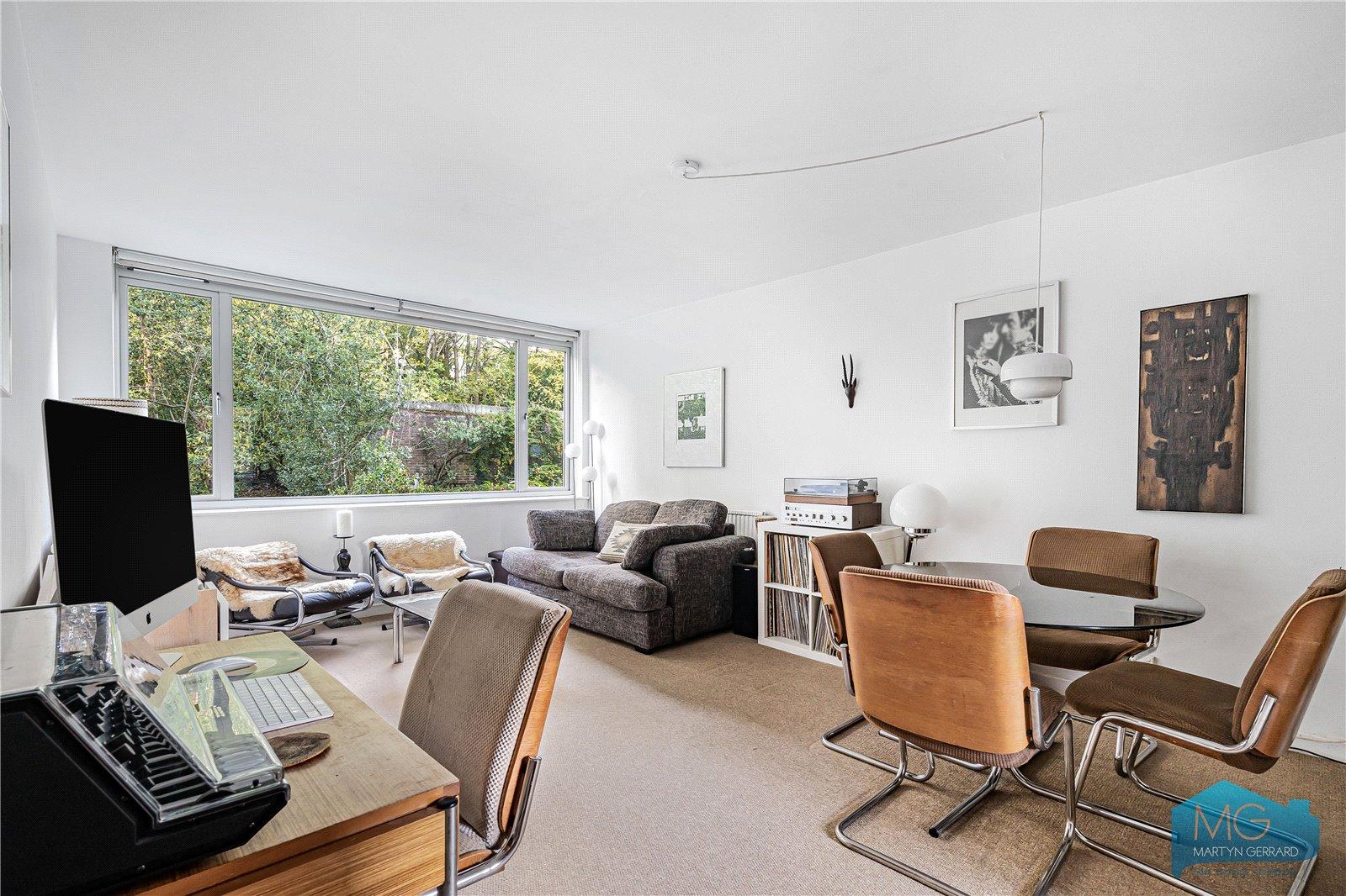 Avenue Road, Crouch End, London, N6+ - Martyn Gerrard