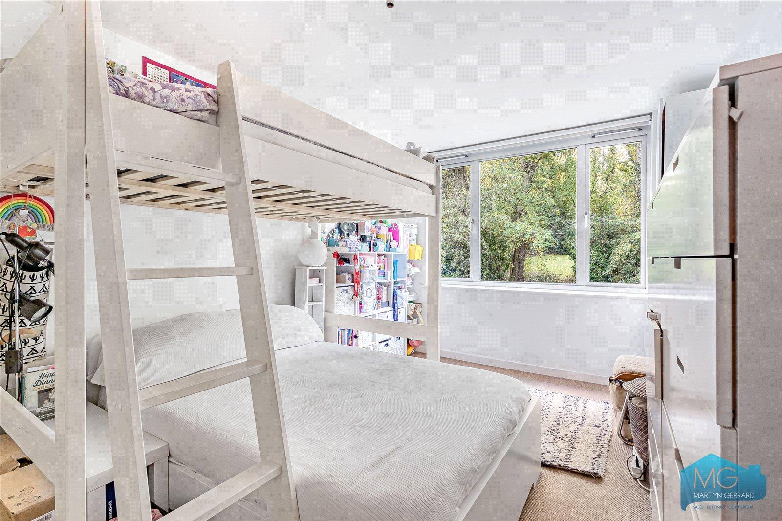 1 bedroom Apartment for sale - Martyn Gerrard