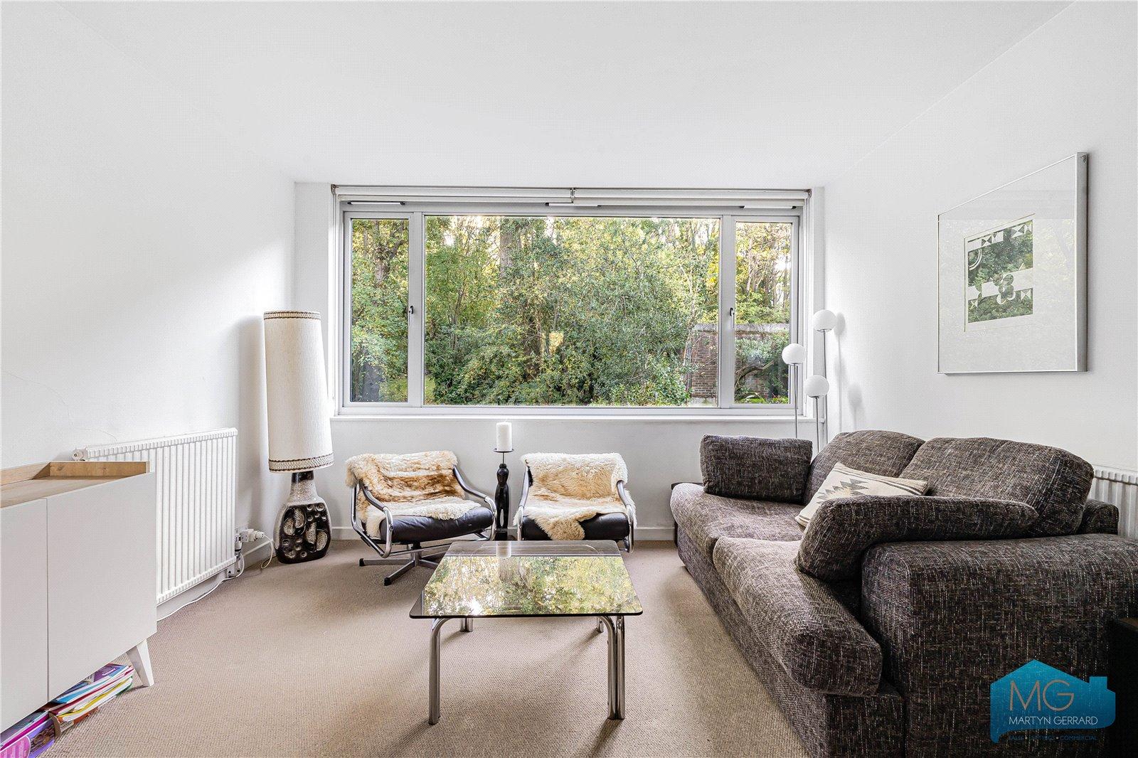 Avenue Road, Crouch End, London, N6+ - Martyn Gerrard