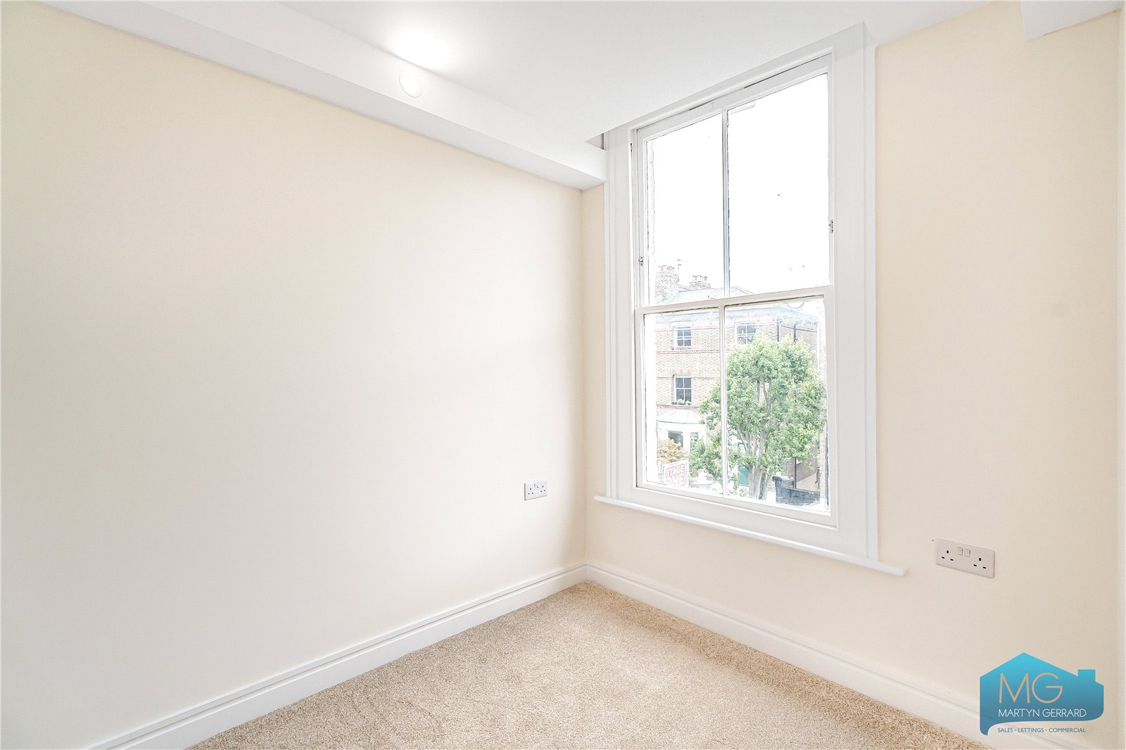 3 bedroom Apartment for sale - Martyn Gerrard
