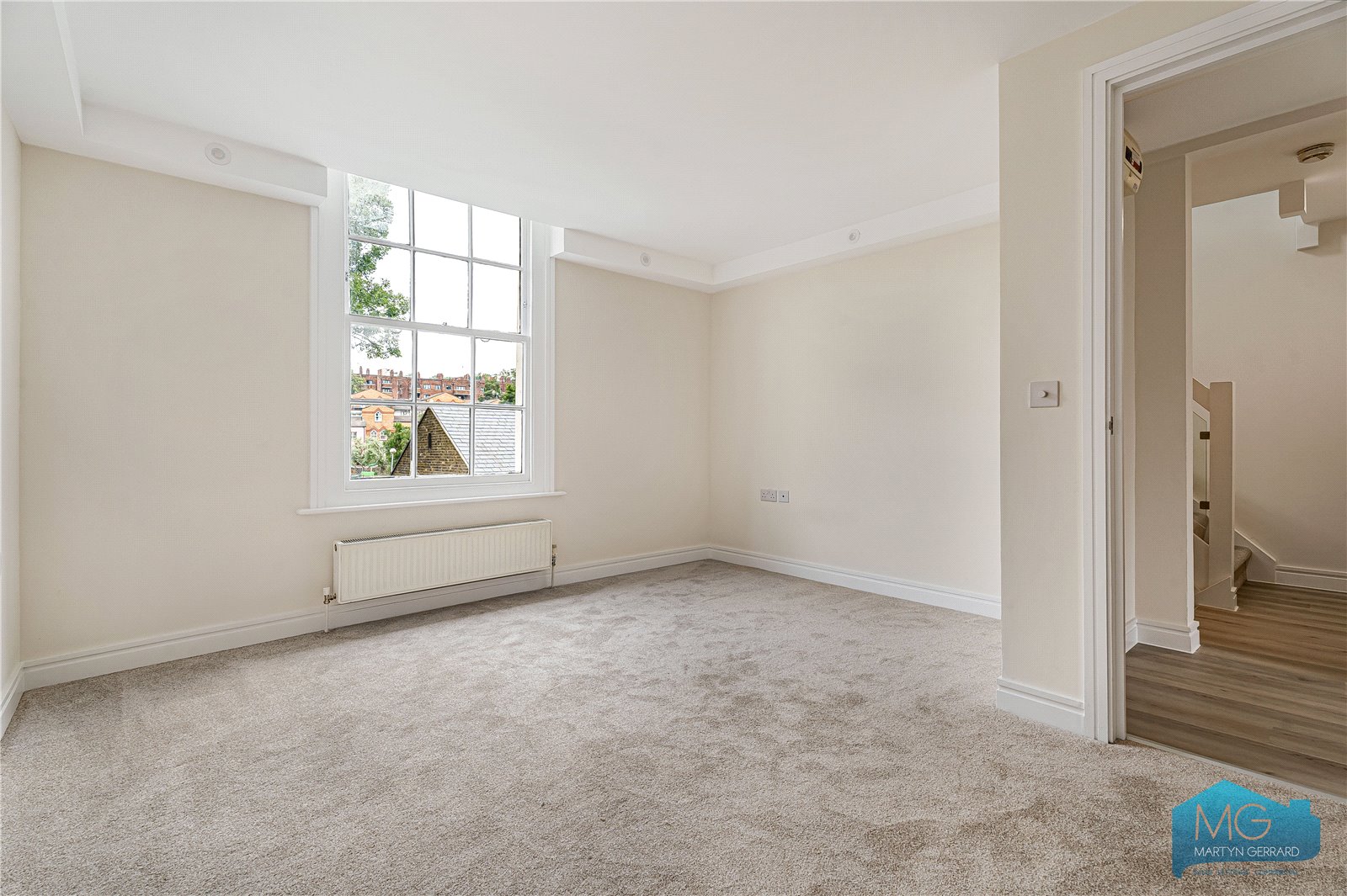 3 bedroom Apartment for sale - Martyn Gerrard
