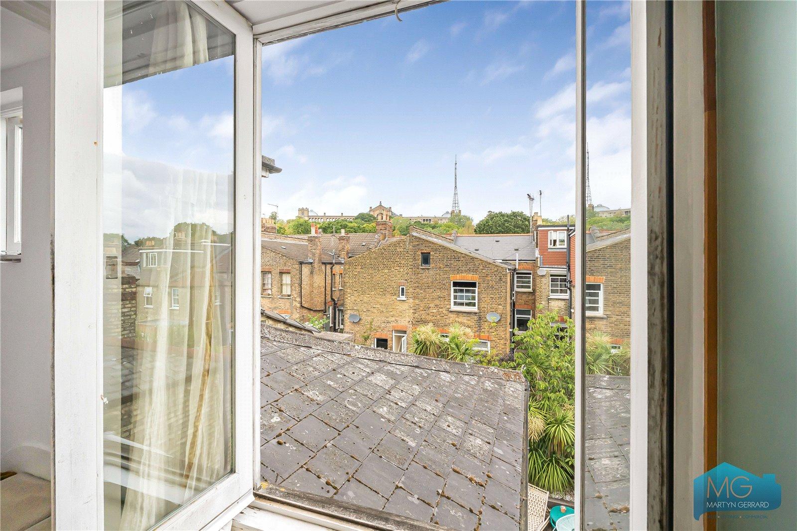 3 bedroom Terraced House for sale - Martyn Gerrard