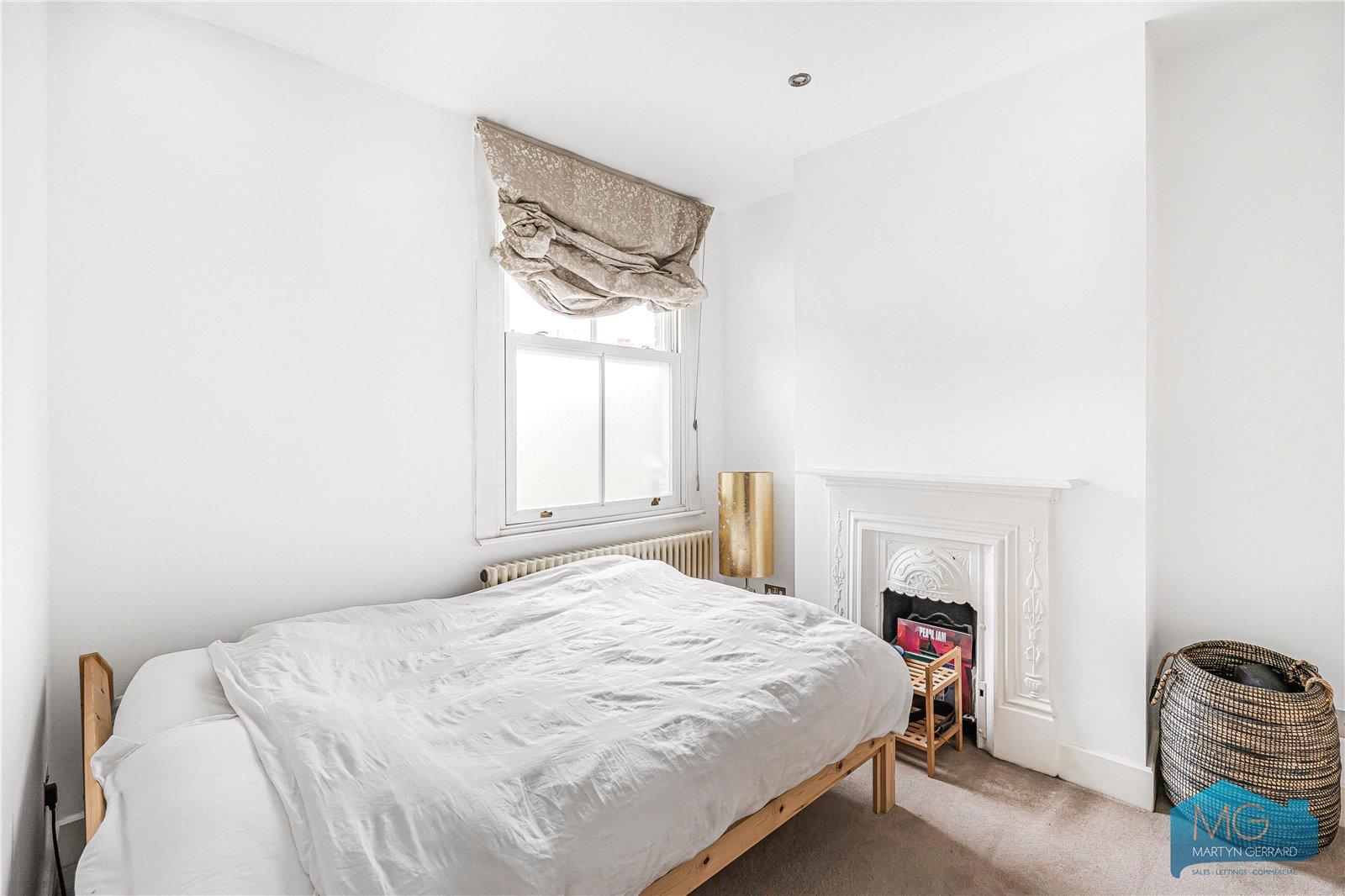 3 bedroom Terraced House for sale - Martyn Gerrard