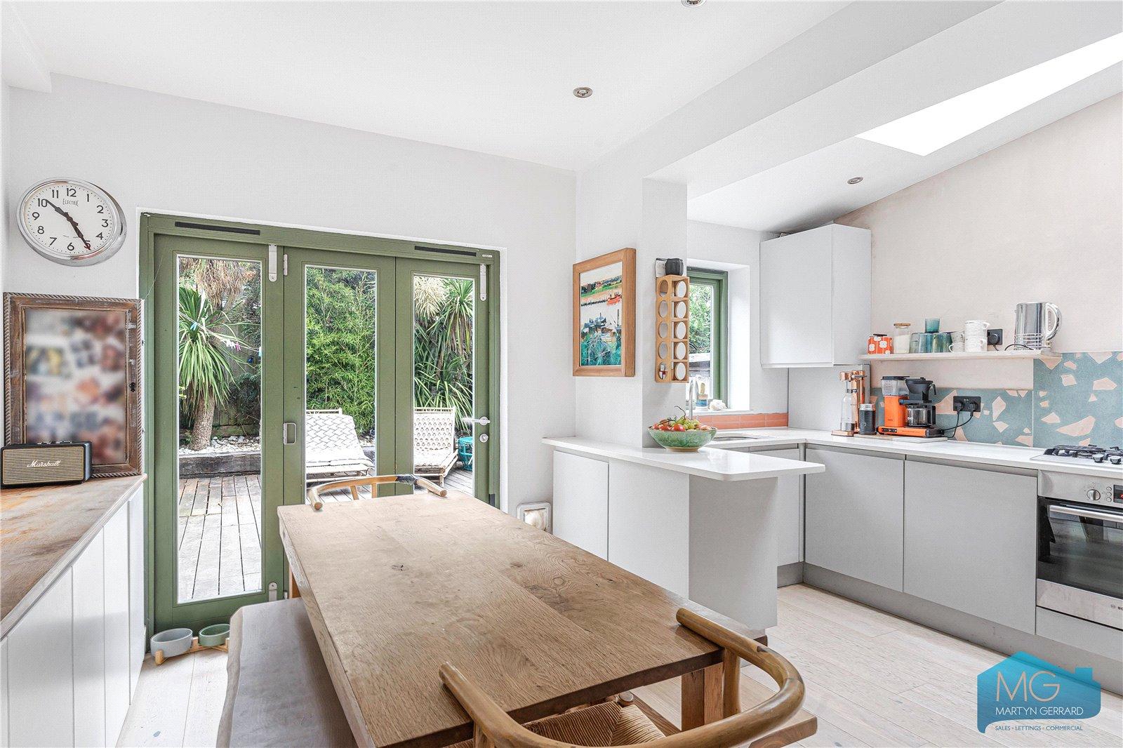3 bedroom Terraced House for sale - Martyn Gerrard