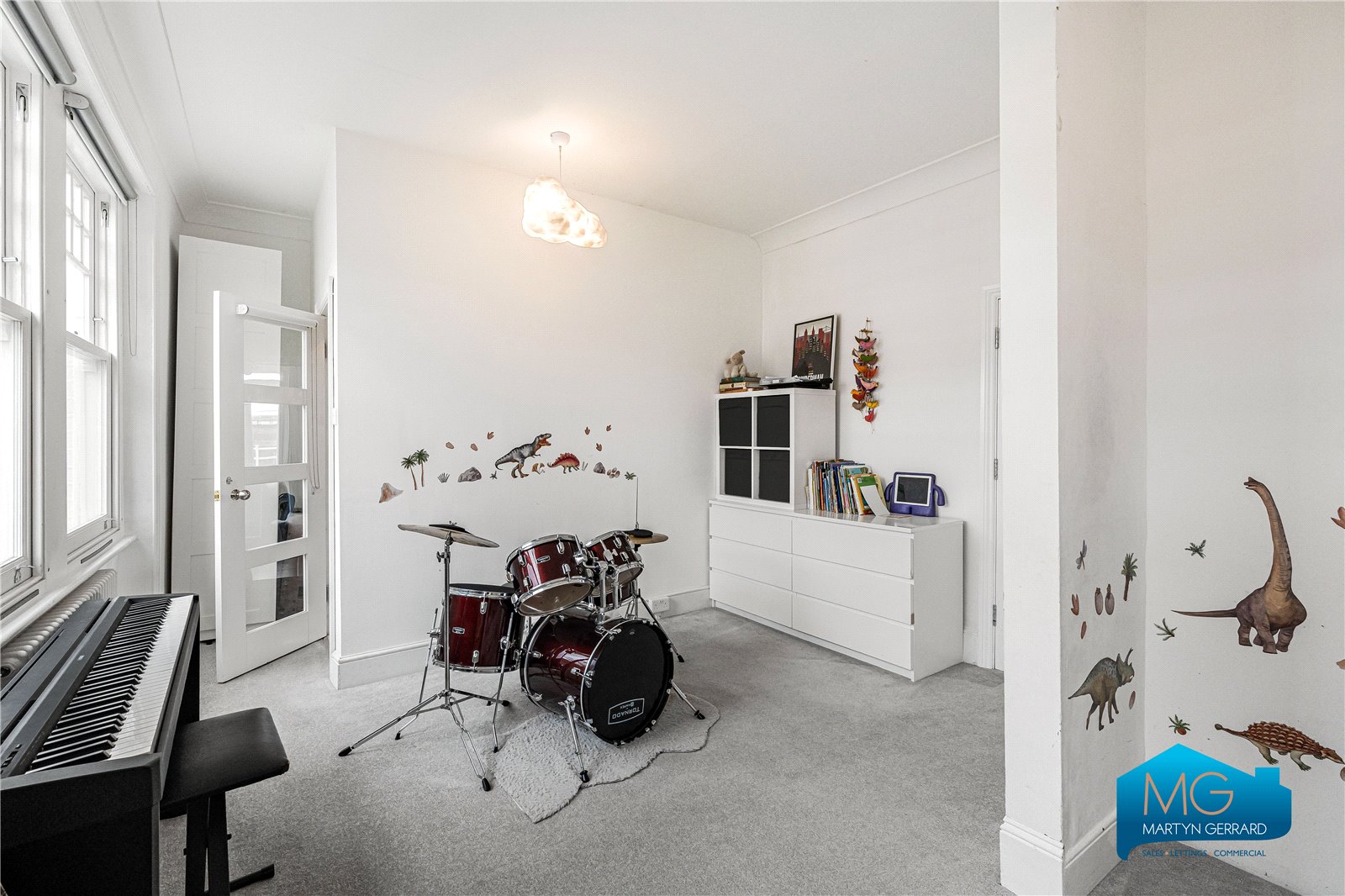 5 bedroom Terraced House to rent - Martyn Gerrard