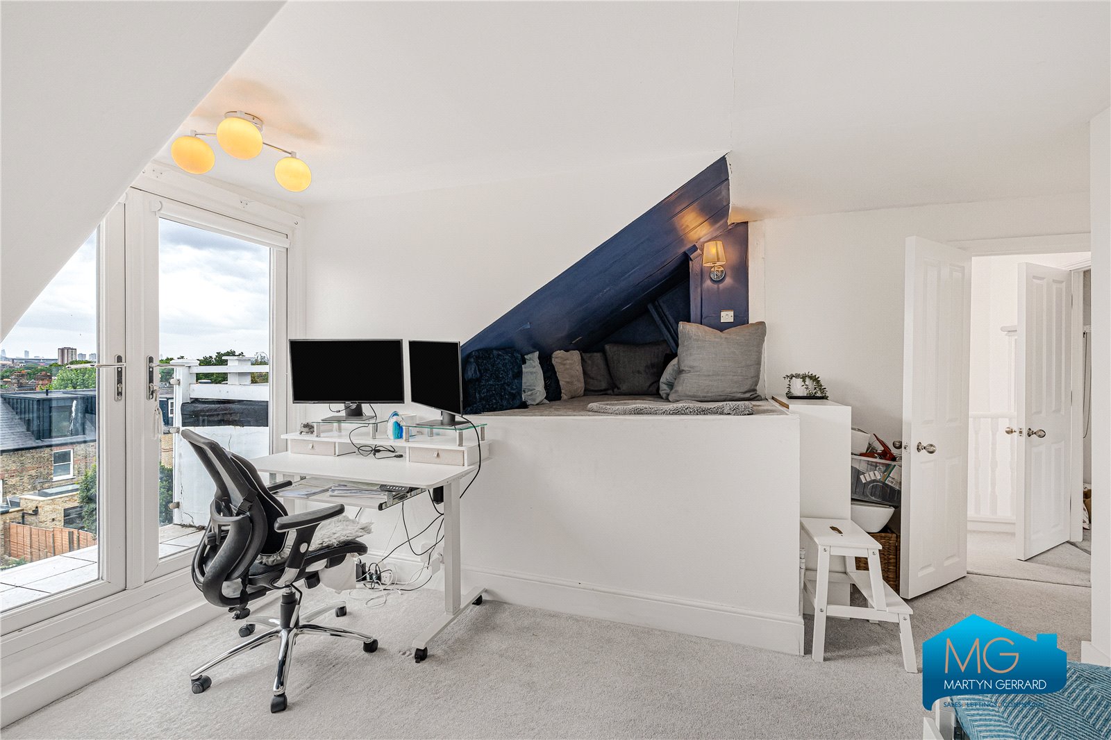 5 bedroom Terraced House to rent - Martyn Gerrard