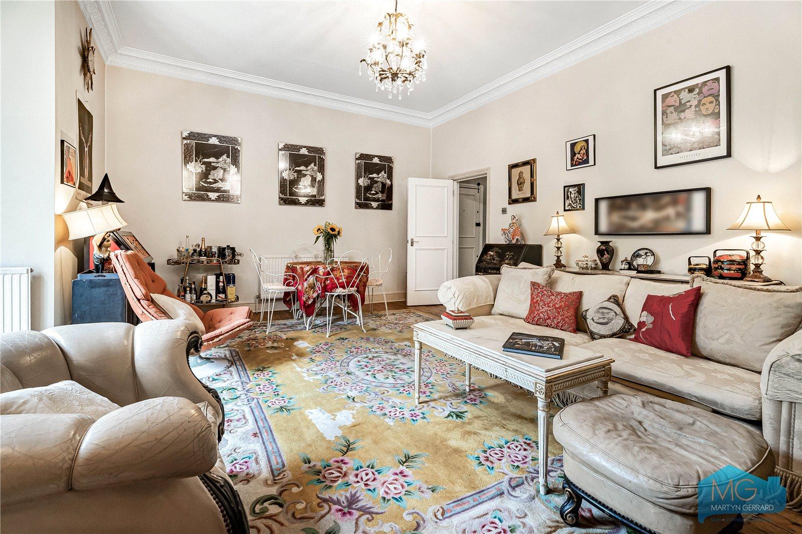 2 bedroom Apartment for sale - Martyn Gerrard
