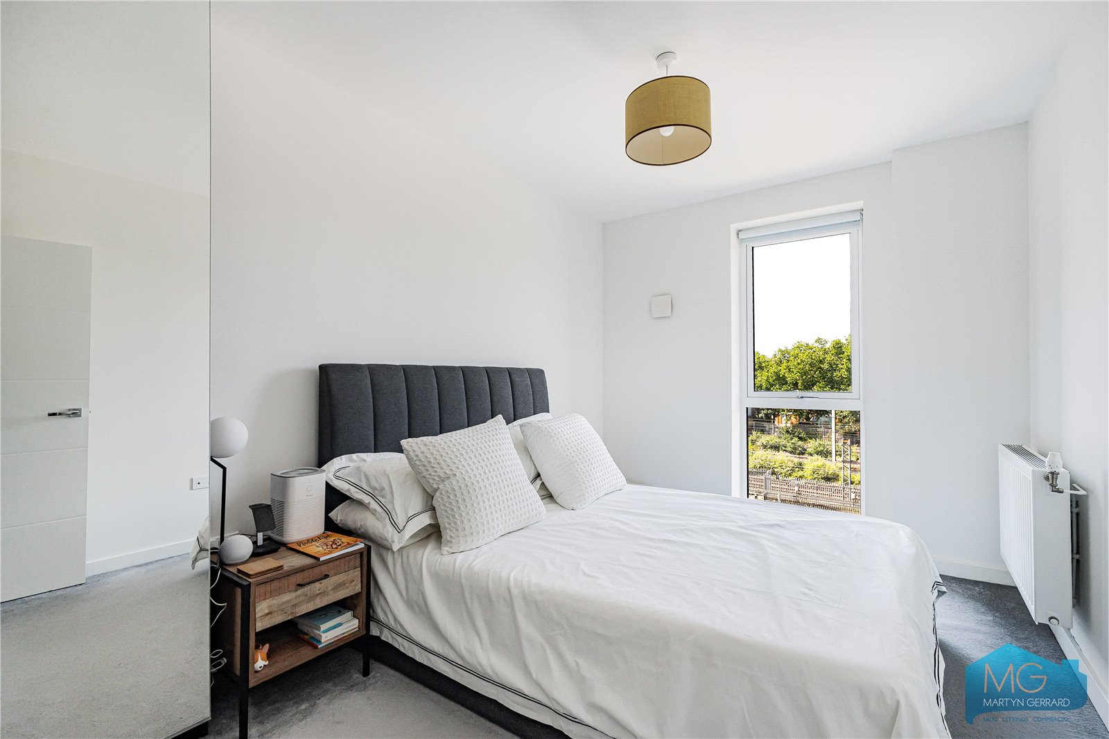 2 bedroom Apartment for sale - Martyn Gerrard