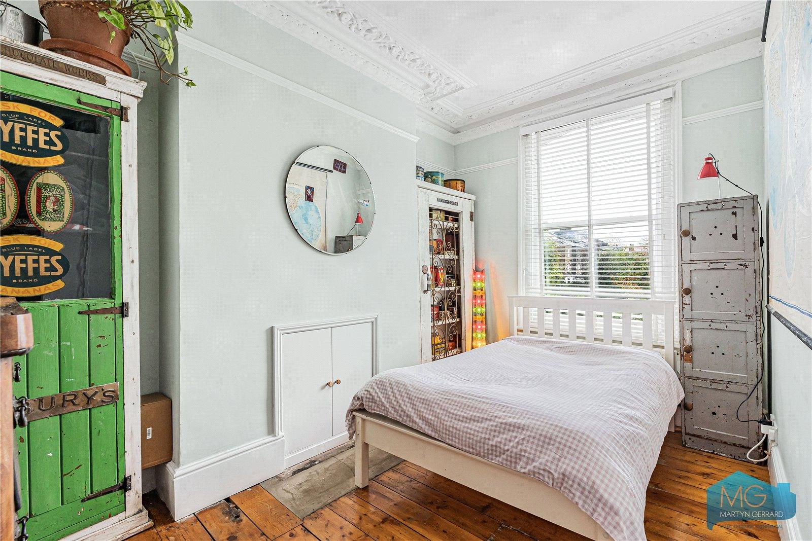 5 bedroom End of Terrace House for sale - Martyn Gerrard