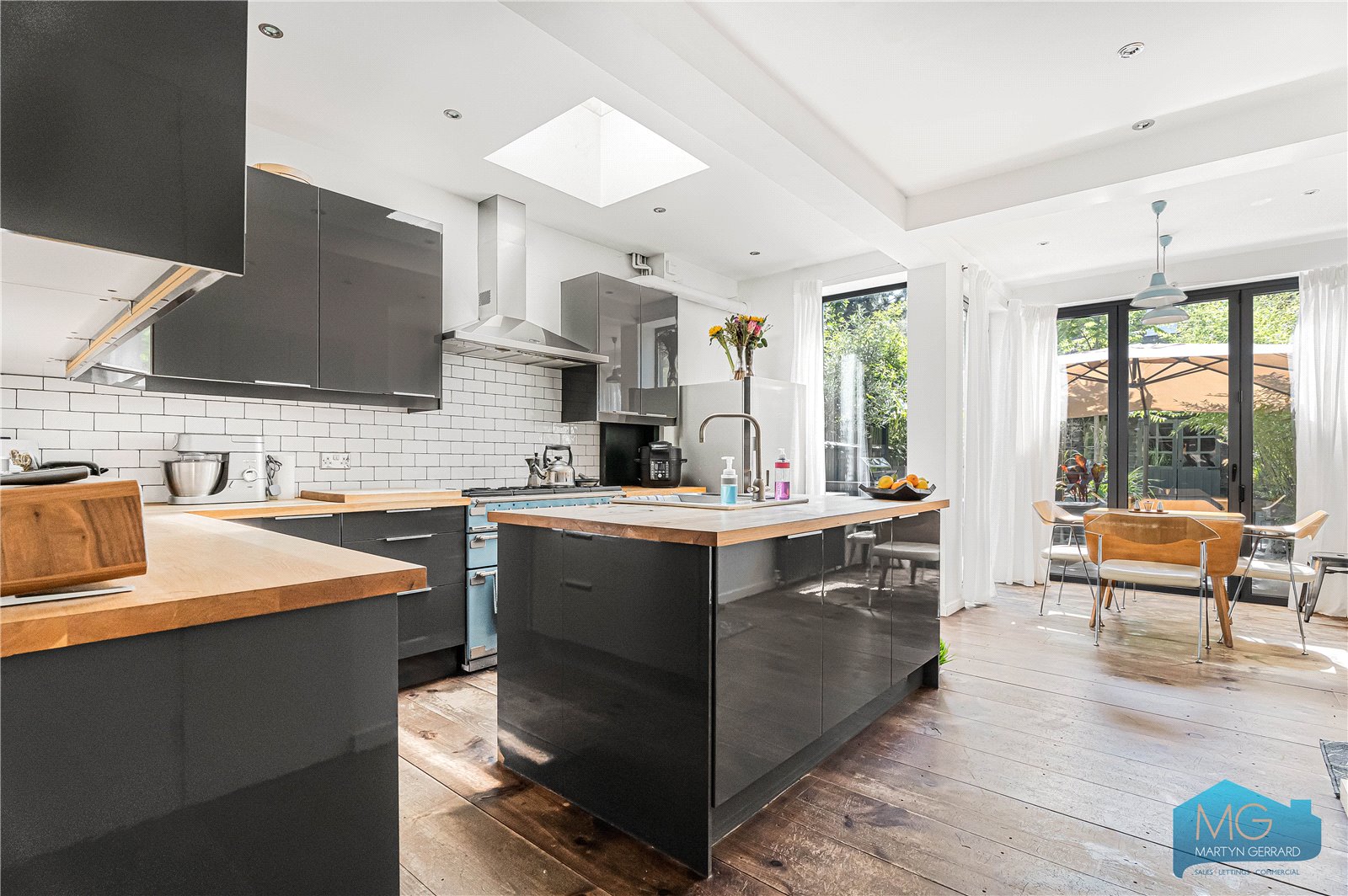 Inderwick Road, Crouch End, London, N8+  - Martyn Gerrard