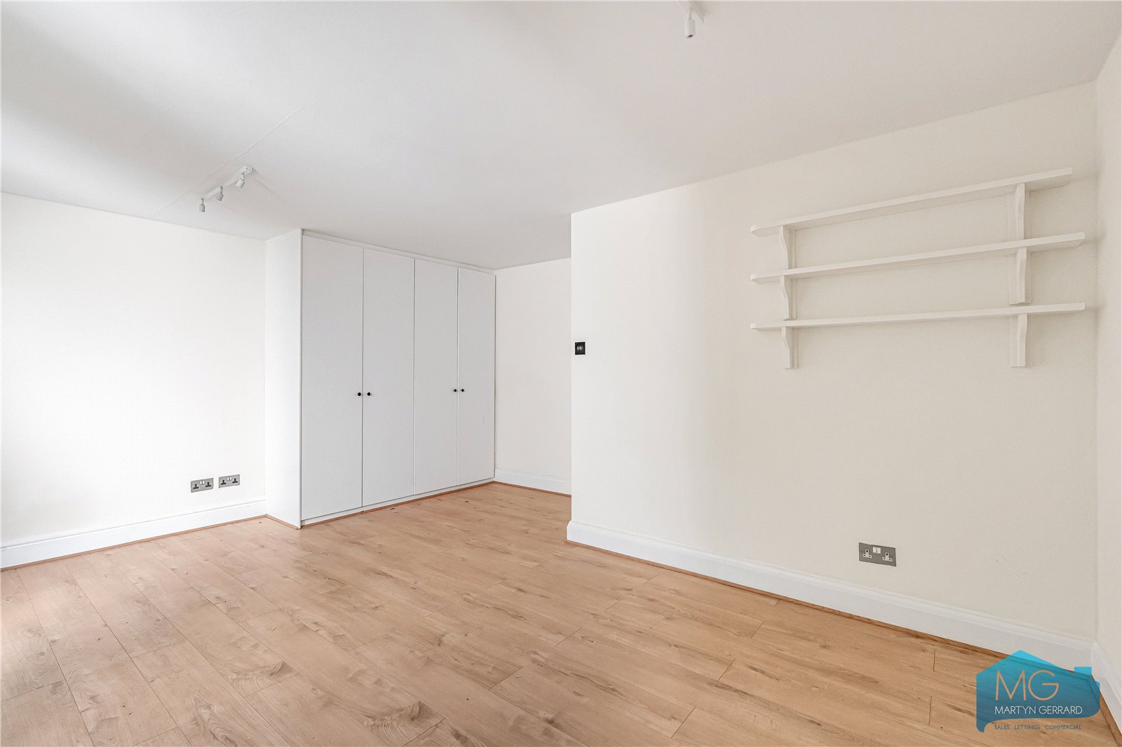 1 bedroom Ground Floor Flat for sale - Martyn Gerrard