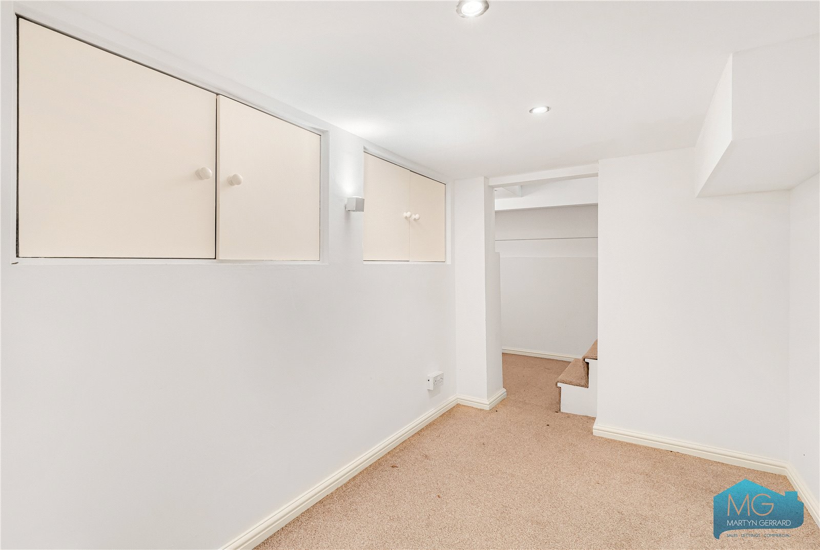 1 bedroom Ground Floor Flat for sale - Martyn Gerrard