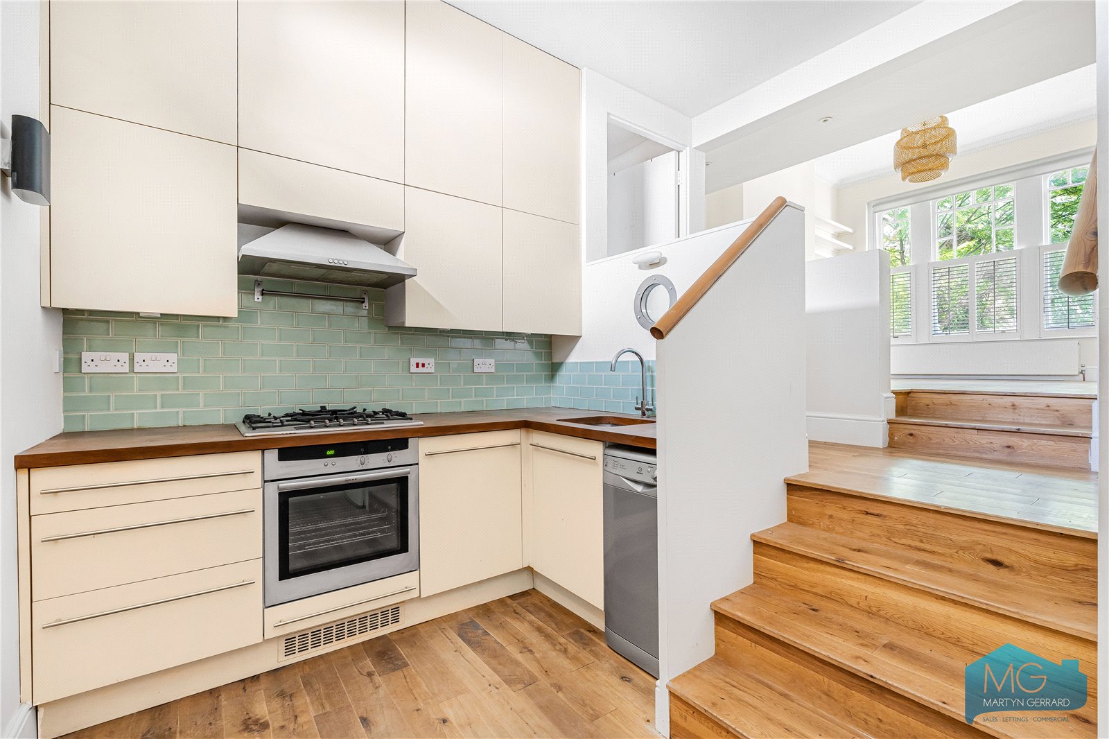 Weston Park, Crouch End, London, N8+  - Martyn Gerrard