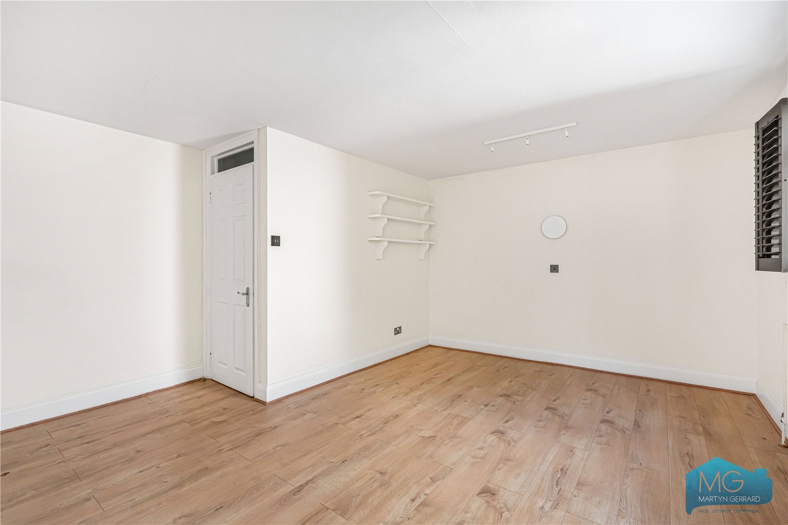 1 bedroom Ground Floor Flat for sale - Martyn Gerrard
