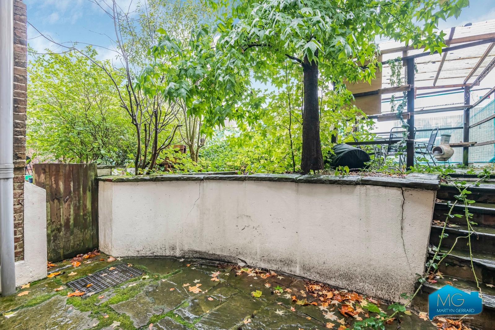 3 bedroom Apartment to rent - Martyn Gerrard