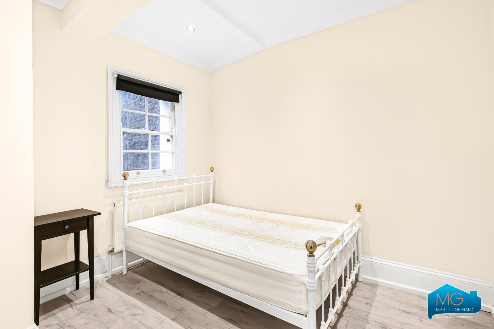 3 bedroom Apartment to rent - Martyn Gerrard