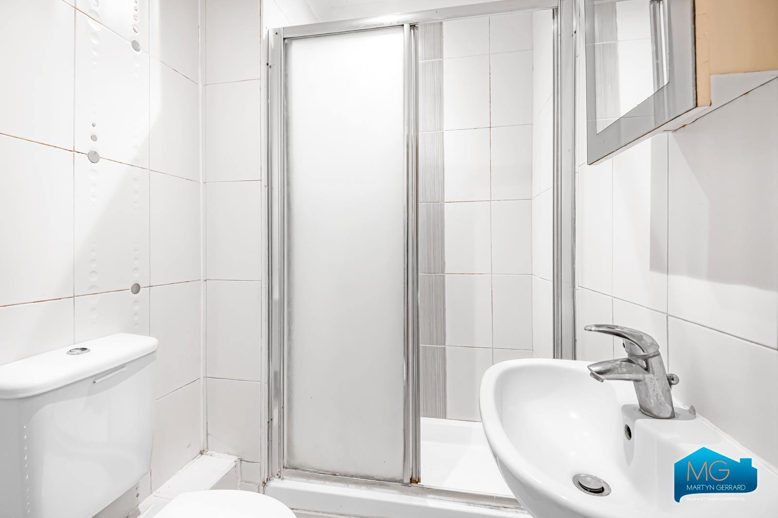 3 bedroom Apartment to rent - Martyn Gerrard