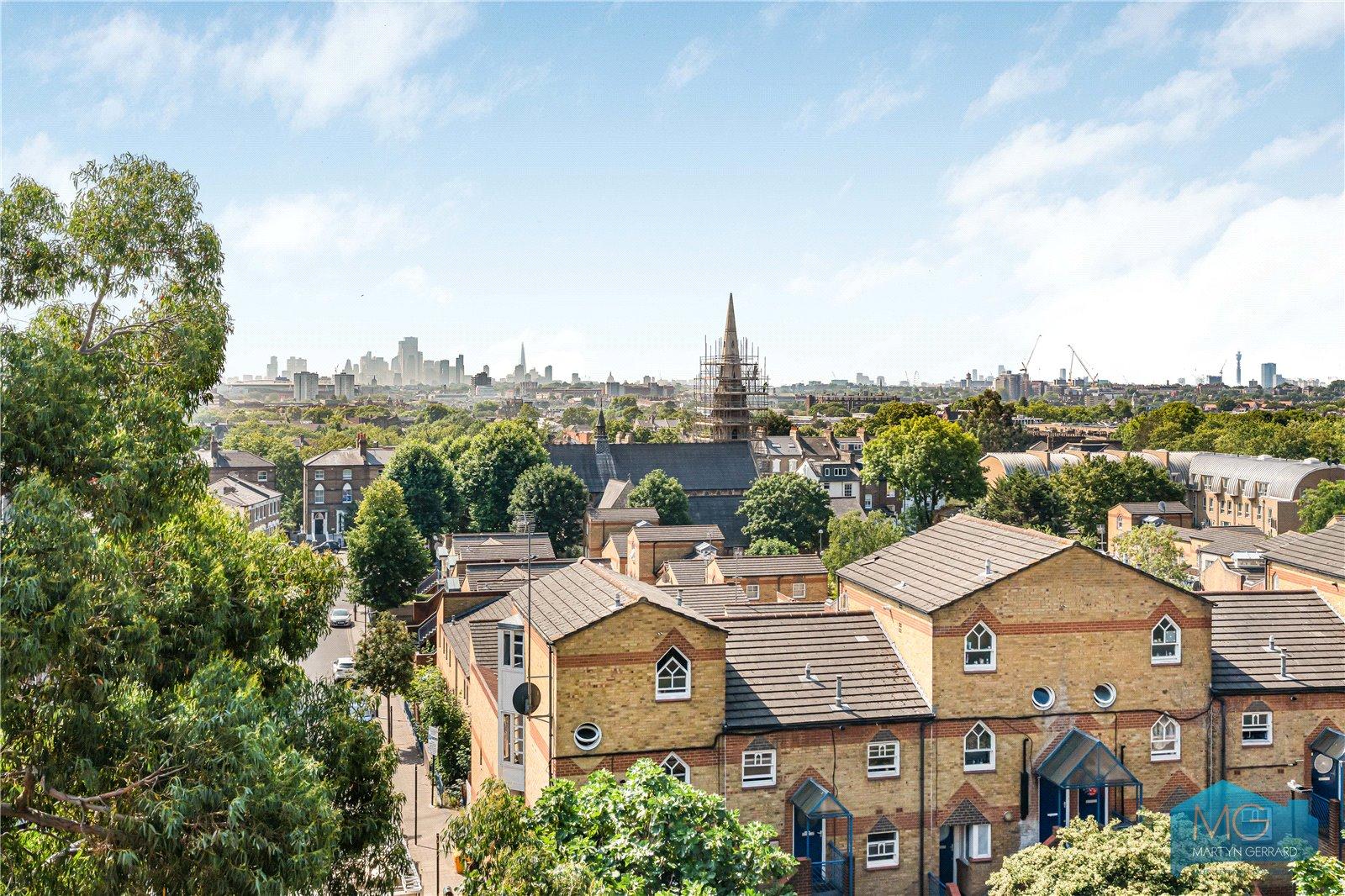 2 bedroom Apartment for sale - Martyn Gerrard