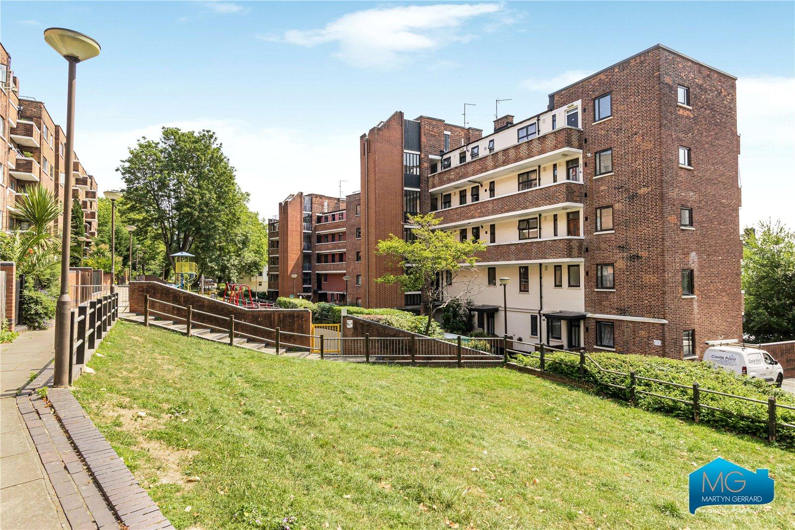 2 bedroom Apartment for sale - Martyn Gerrard