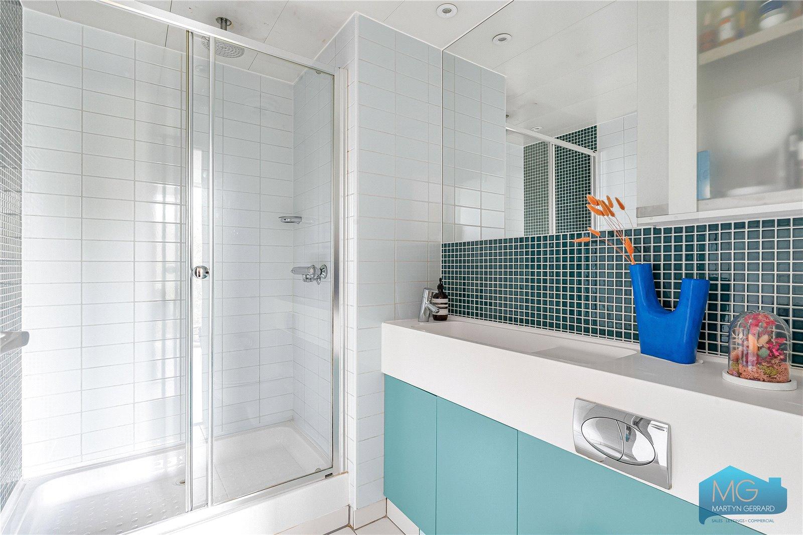 2 bedroom Apartment for sale - Martyn Gerrard