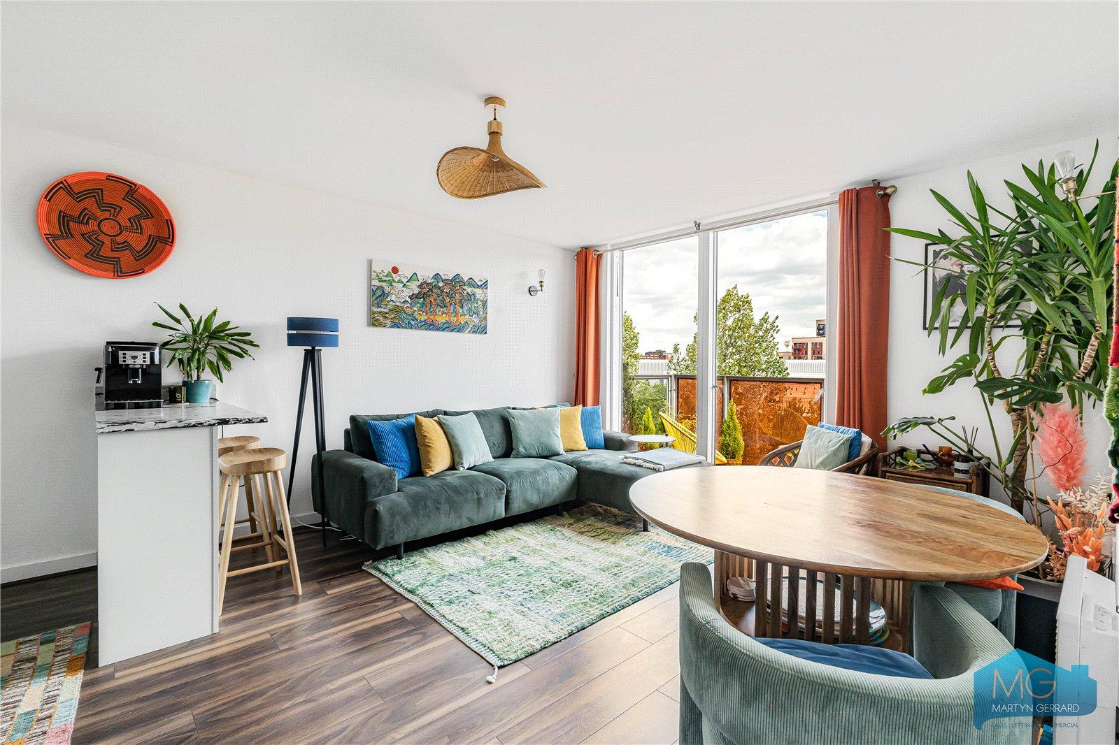 2 bedroom Apartment for sale - Martyn Gerrard